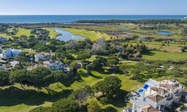 Villa Lyra WP (2 De 3)