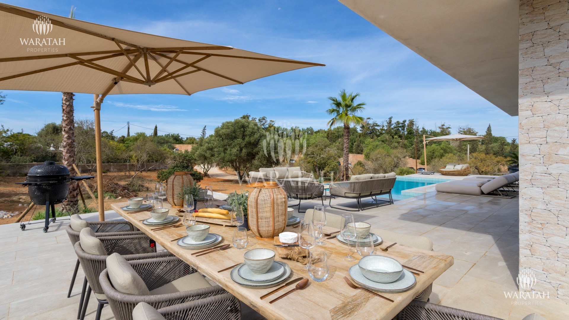 SWM 013 Outdoor Dining 1 Villa Aurea Ferragudo Waratah Properties