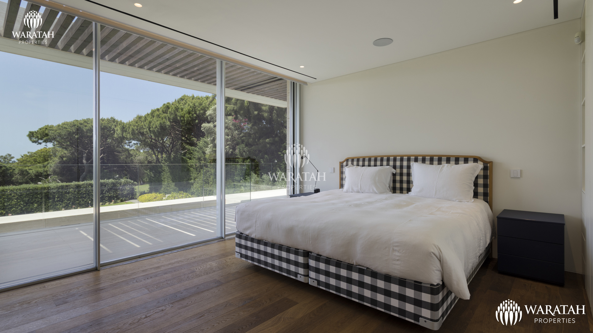 Villa Leona WP (12 De 90)