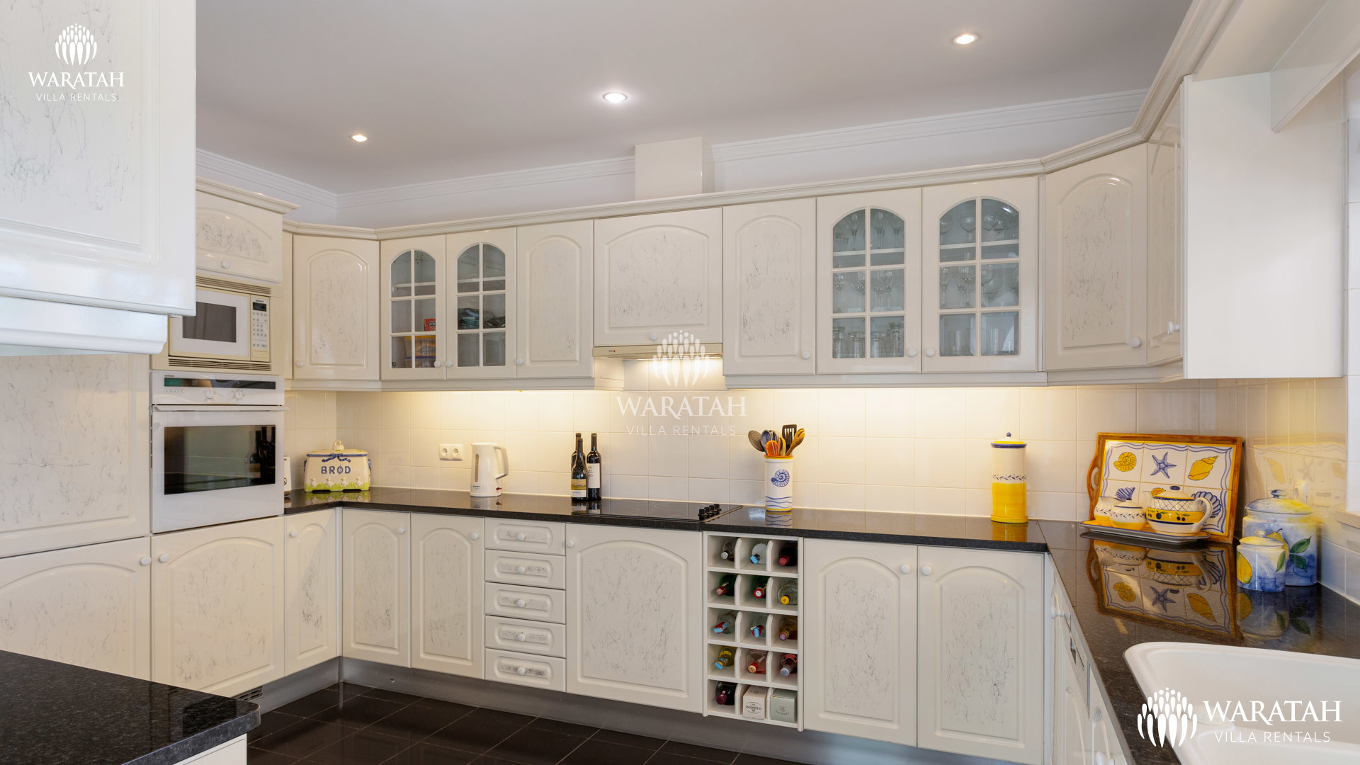 Villa Sunlight Quinta Do Lago Waratah Villa Rentals 11