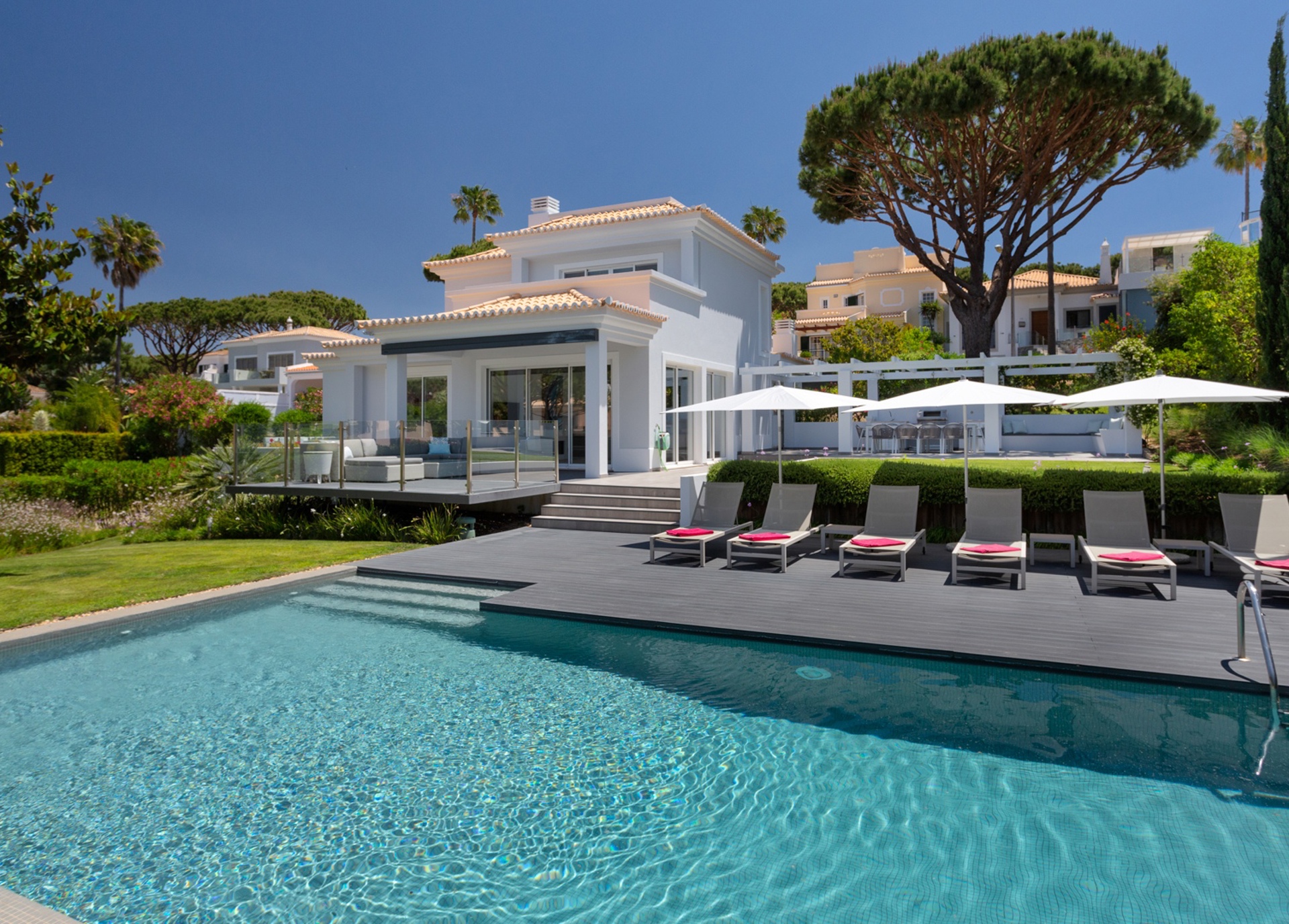 Waratah Villa Rentals Villa Thelma Vale Do Lobo (3 Of 32) (1) (1)