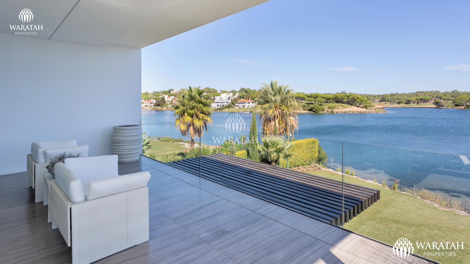 Villa Moon Splash WP 28