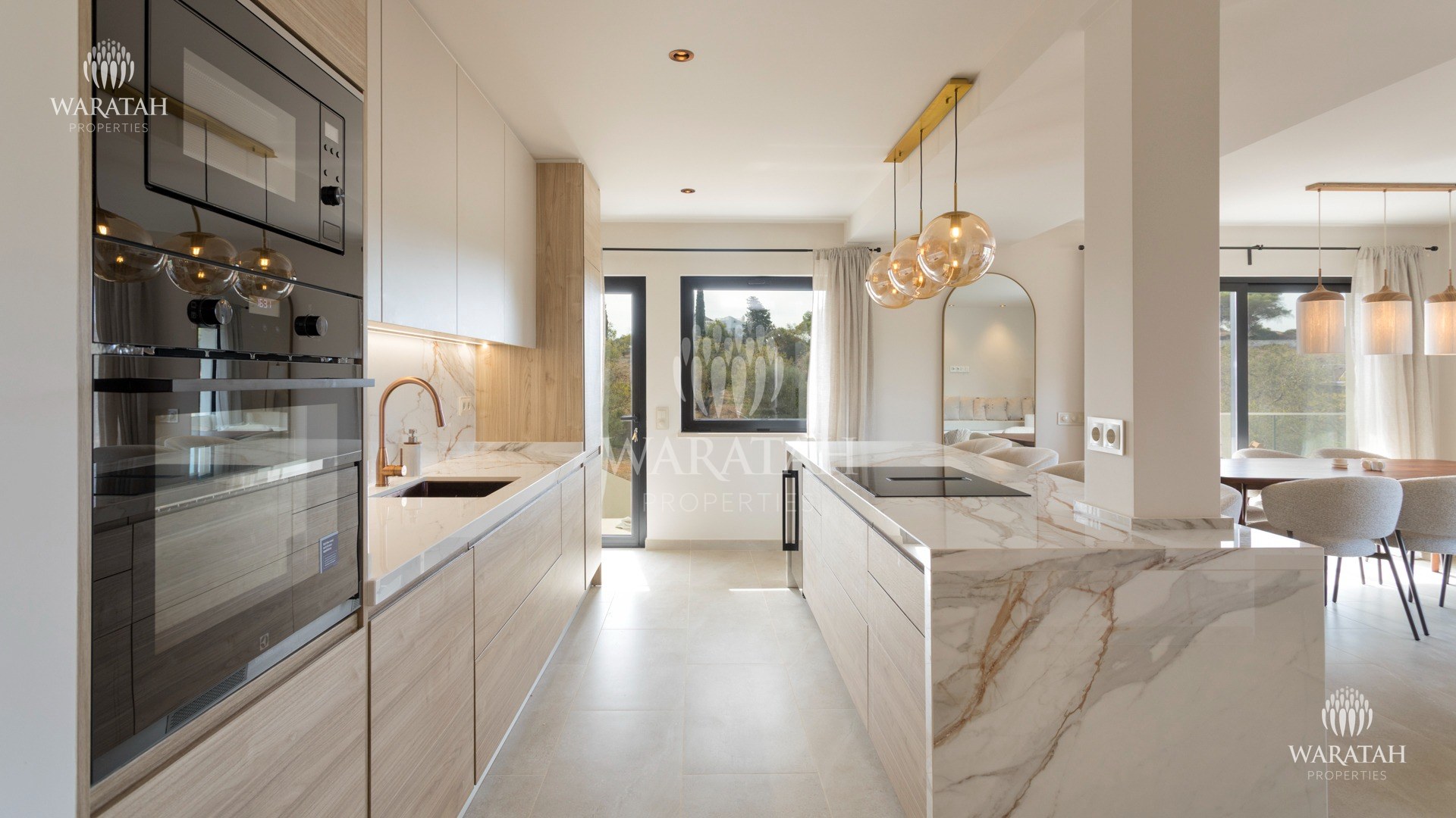 SWM 007 Kitchen 1 Villa Aurea Ferragudo Waratah Properties