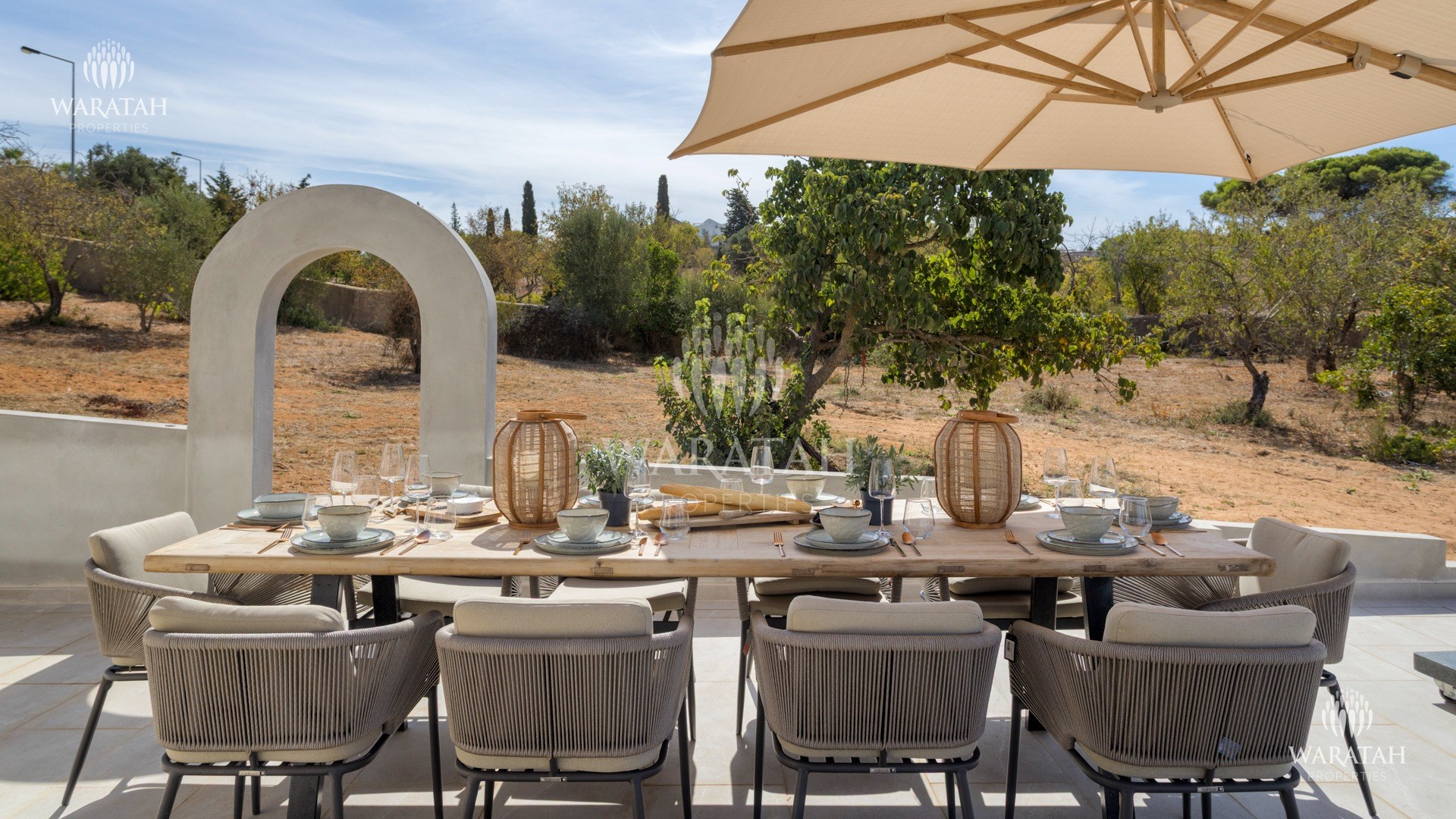 SWM 023 Outdoor Dining 3 Villa Aurea Ferragudo Waratah Properties