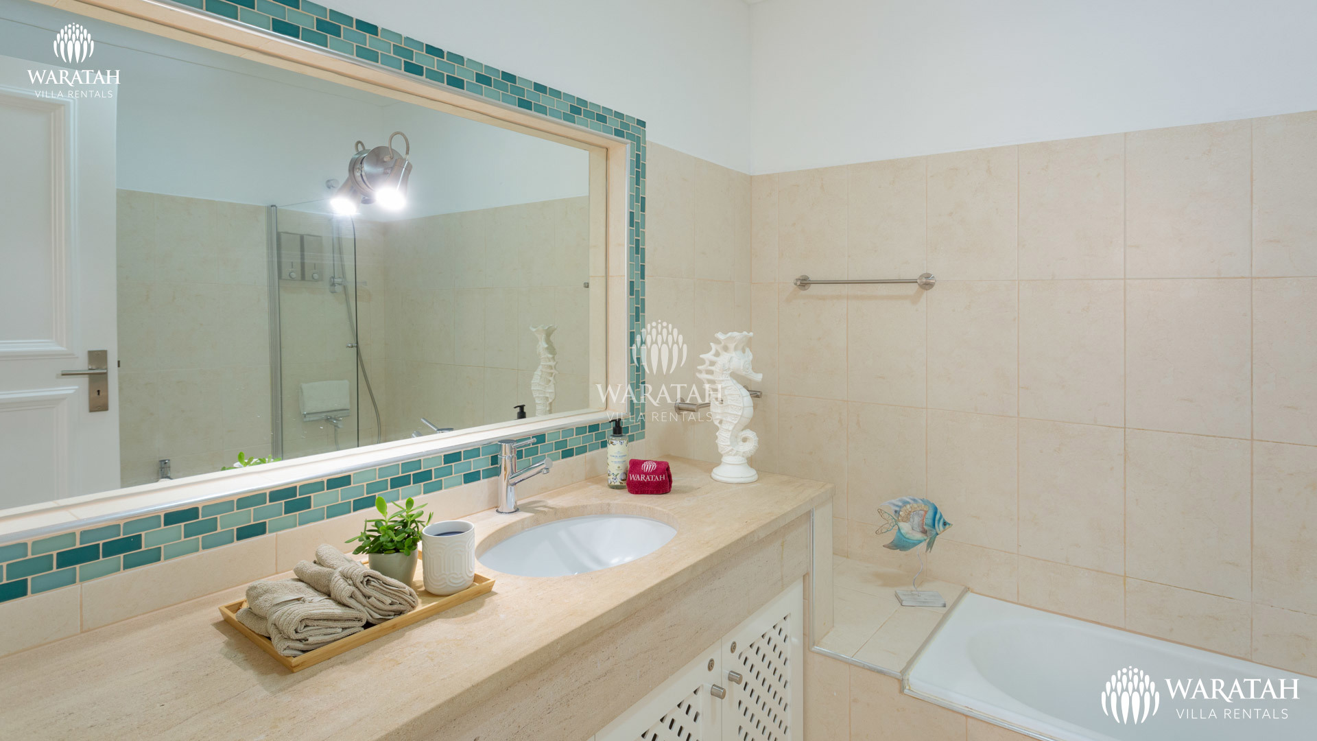 Apartment Lamine Jardins Do Golfe Waratah Villa Rentals 3