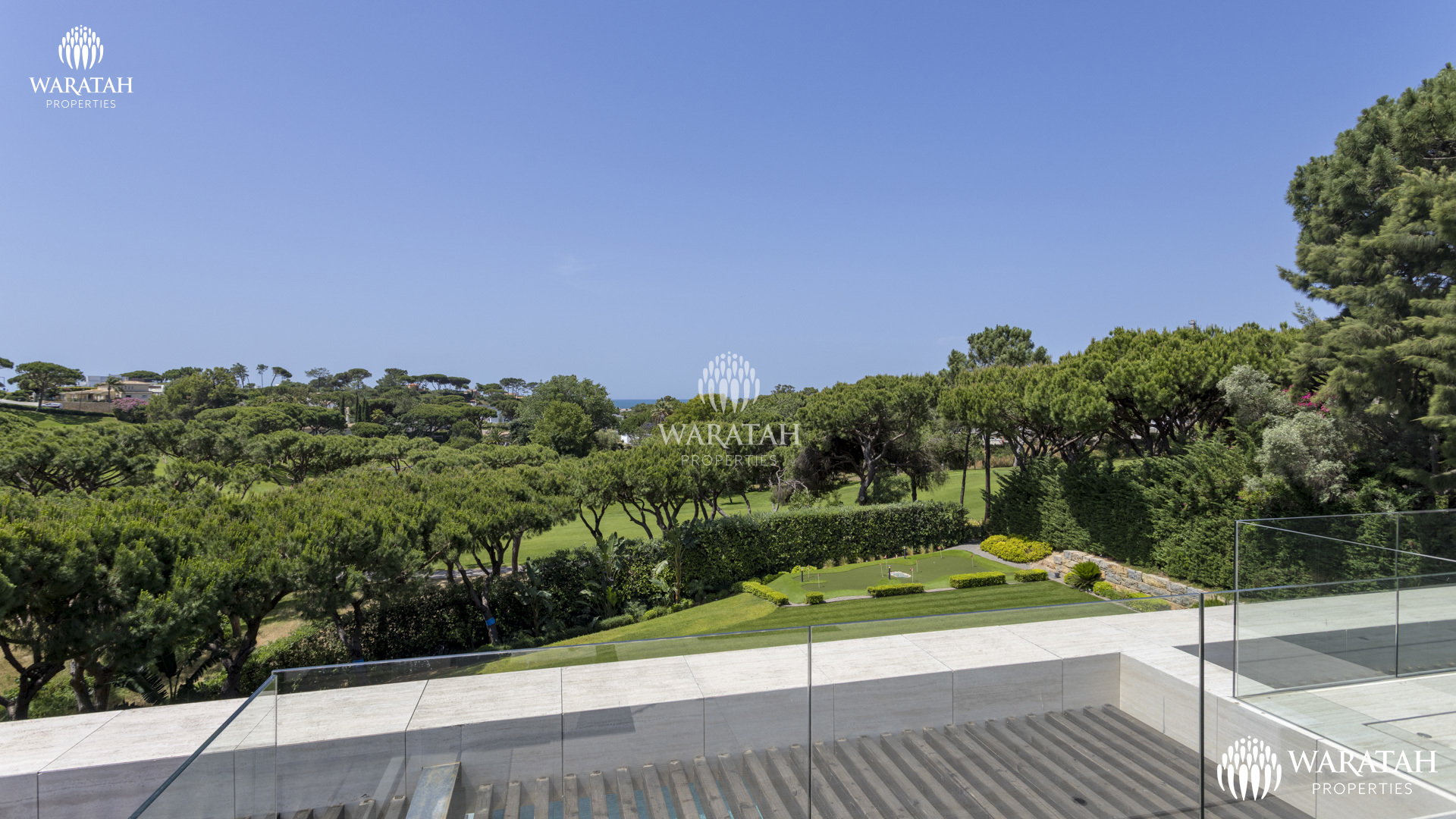 Villa Leona WP (22 De 90)