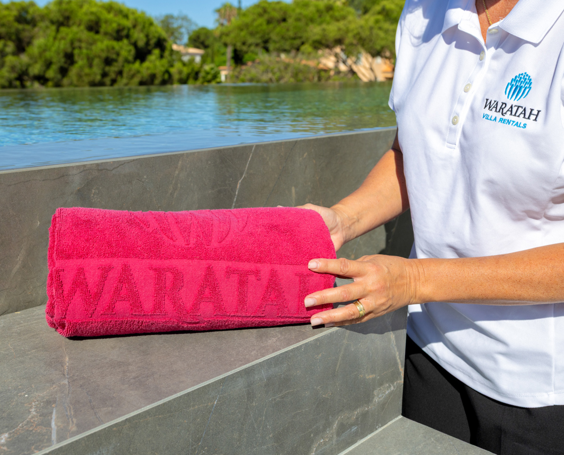 Waratah Staff (8)