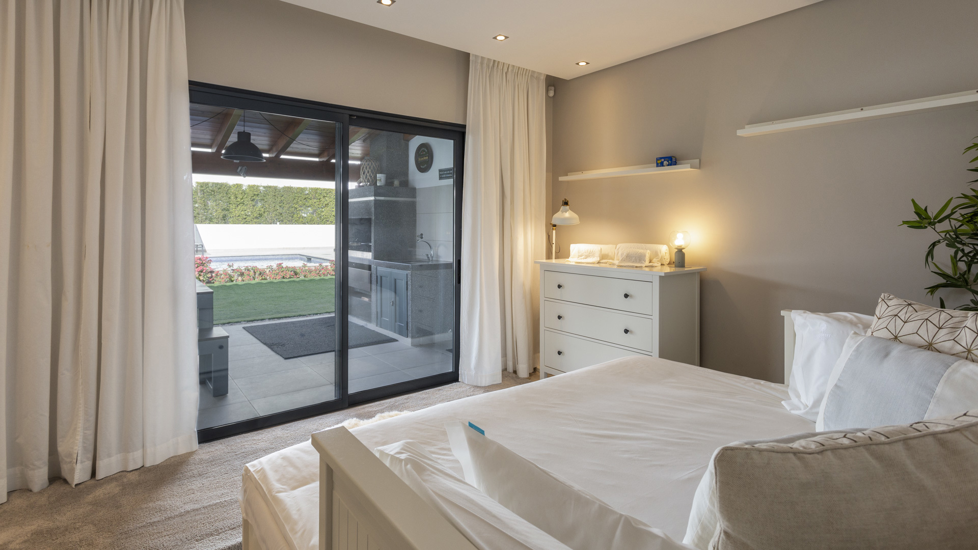 Villa Ariane Goncinha Waratah Villa Rentals 1