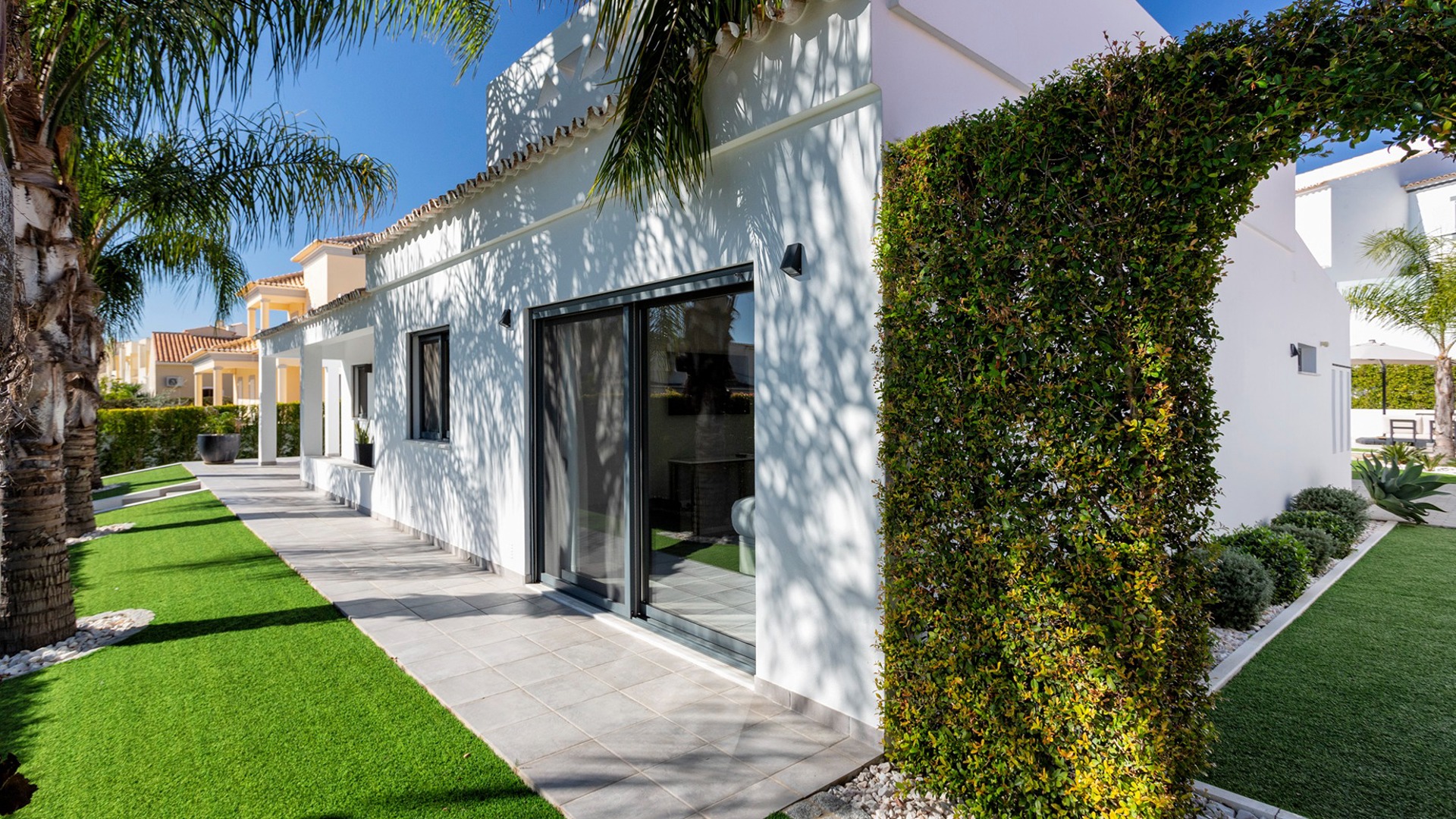 Villa Ariane Goncinha Waratah Villa Rentals 6