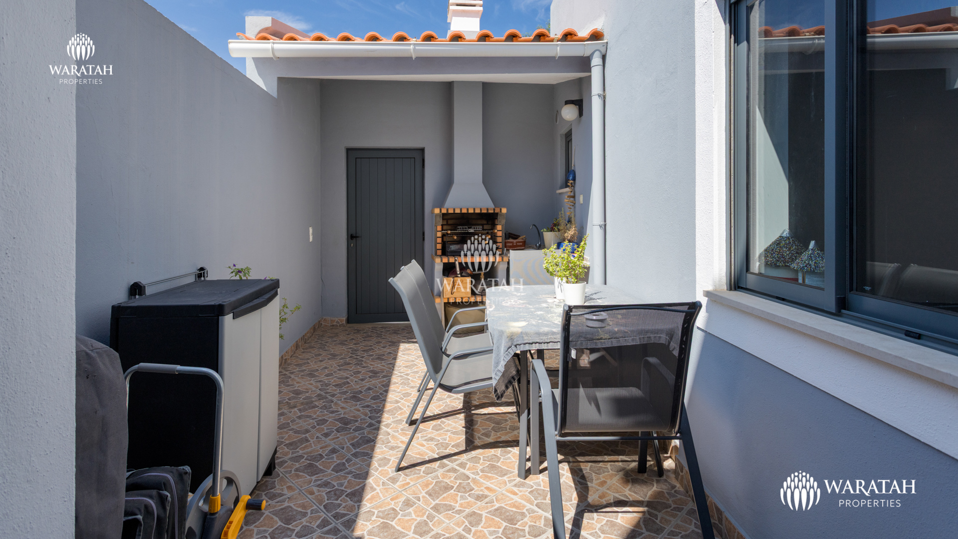Townhouse Darian Waratah Properties 1 19