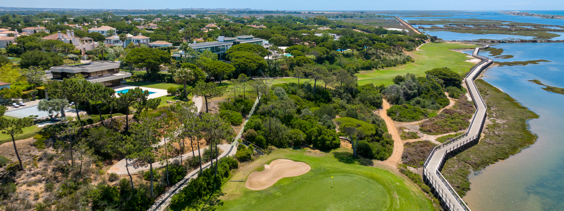 Waratah Olive Tree Manor