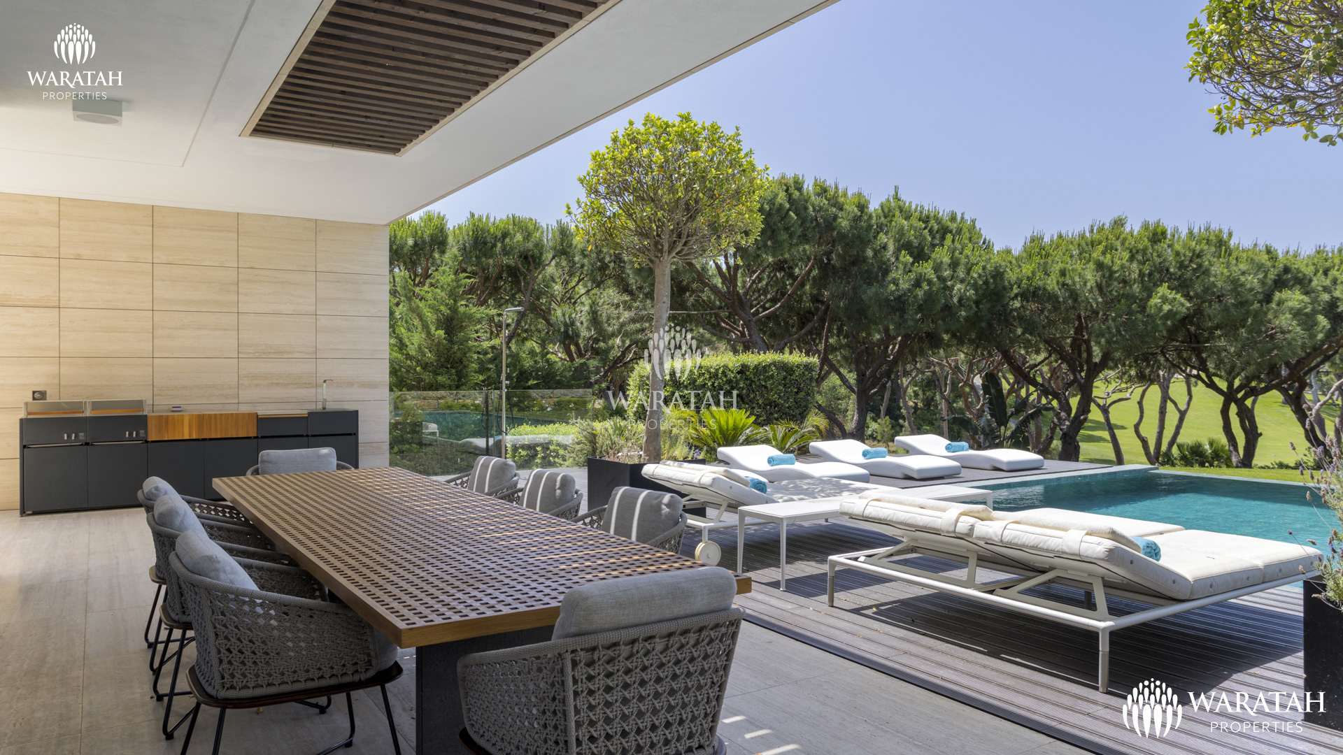 Villa Leona WP (29 De 90)