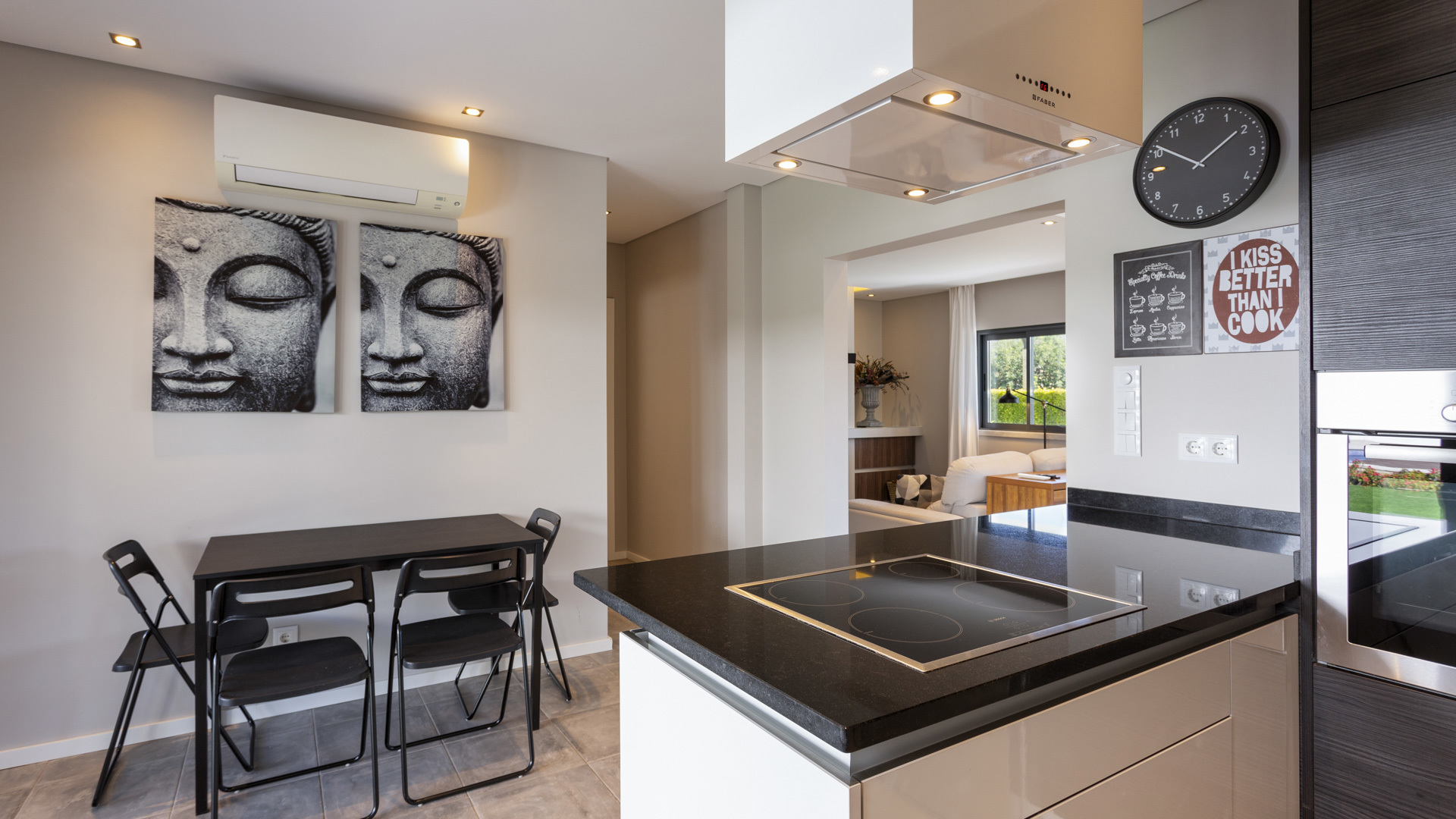 Villa Ariane Goncinha Waratah Villa Rentals 20